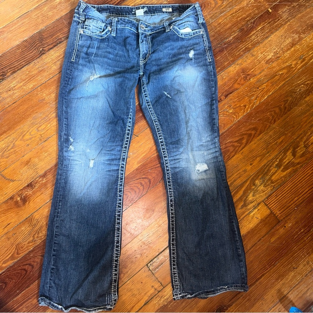 Silver Jeans Blue Boot Cut Denim with Natural Distressing sz waist 36 length 31